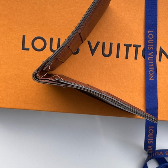 Louis Vuitton Men’s Wallet - Picture 11 of 14